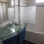Familiale Dans Un Quartier Residentiel Villa Saint-Raphael (Var)