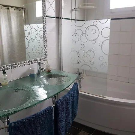 Familiale Dans Un Quartier Residentiel Βίλα Saint-Raphaël
