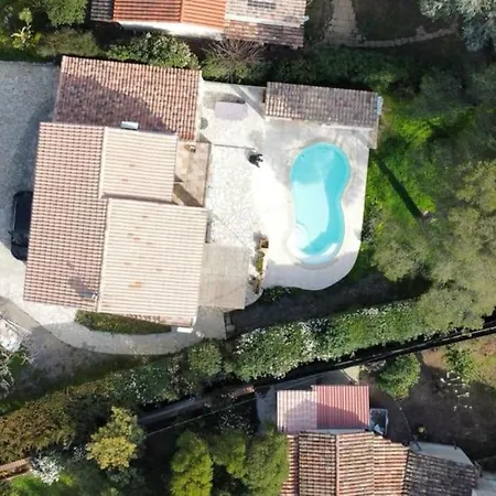 Villa Familiale Dans Un Quartier Residentiel Saint-Raphael (Var)